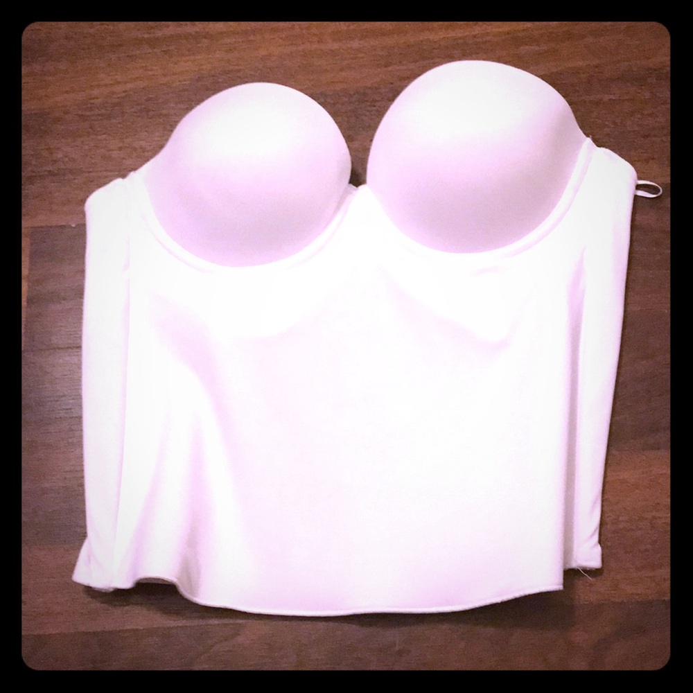 Brand New Strapless bra and tummy control!